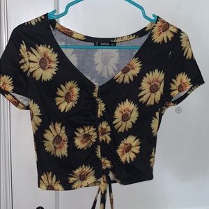 Sunflower short sleeve tie shirt (NWOT)